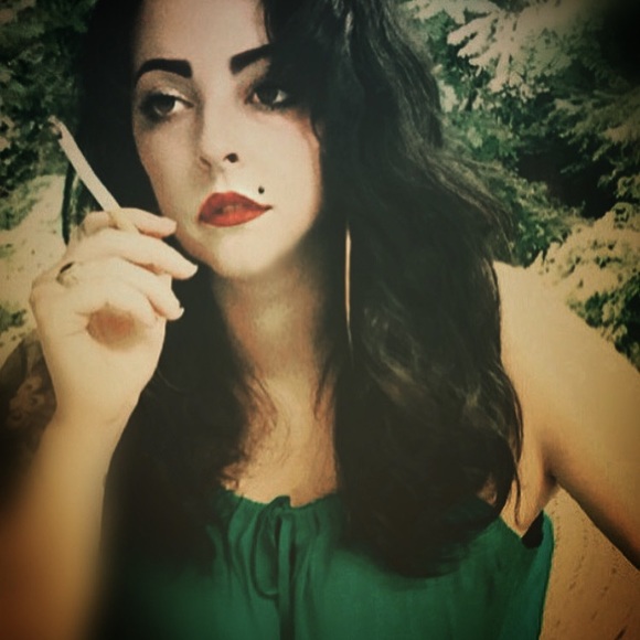 Meet your Posher, Lis - Picture 10 of 15